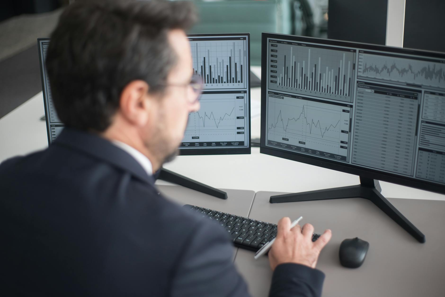 How Launch Monitors Work: Understanding the Technology Behind Your Swing Data